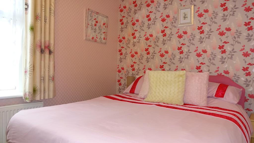 Bed and Breakfast Kings Court Families & Couples Blackpool Exterior foto