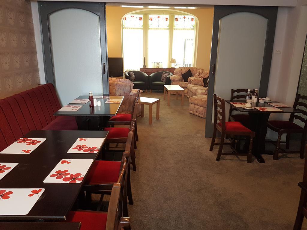 Bed and Breakfast Kings Court Families & Couples Blackpool Exterior foto