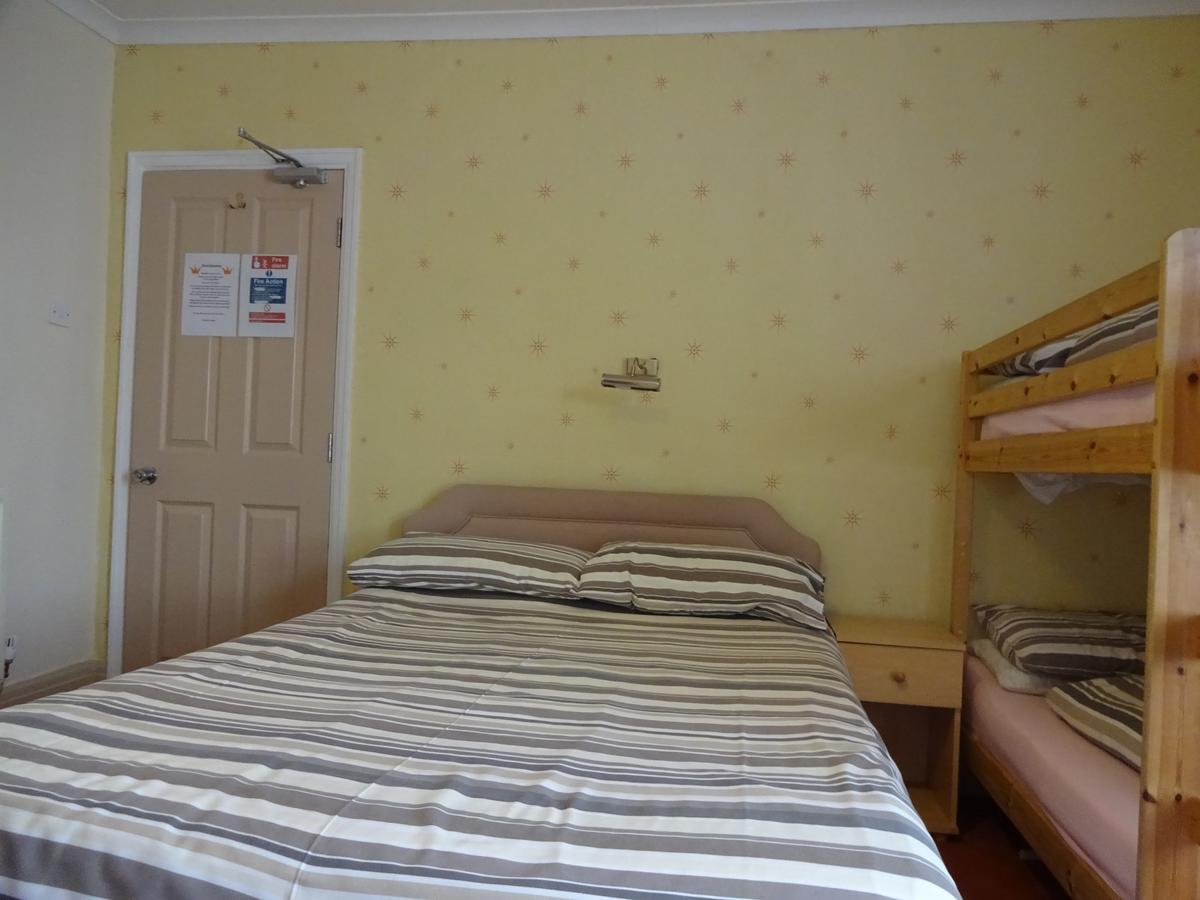 Bed and Breakfast Kings Court Families & Couples Blackpool Exterior foto